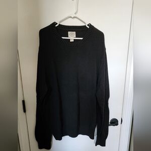 St. John's Bay Men's Black Crewneck Sweater
